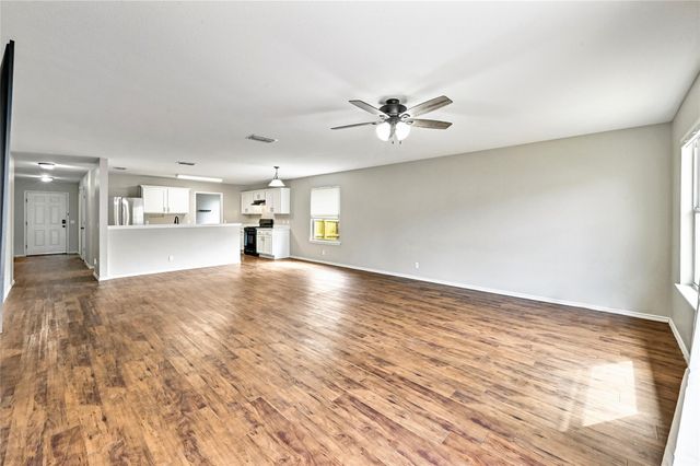 6813 Sabrina DR, Austin, TX 78747