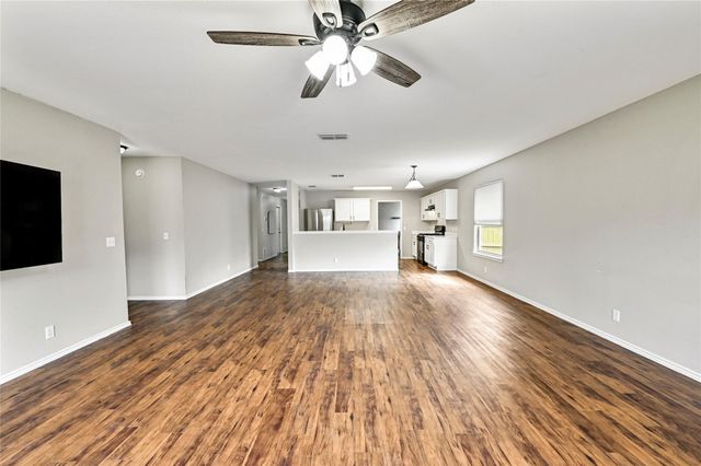 6813 Sabrina DR, Austin, TX 78747