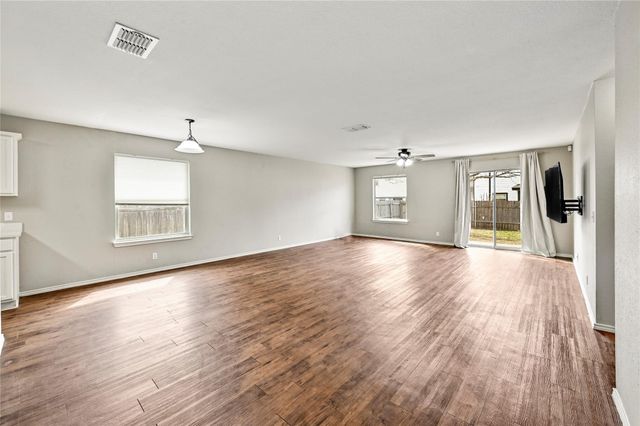 6813 Sabrina DR, Austin, TX 78747