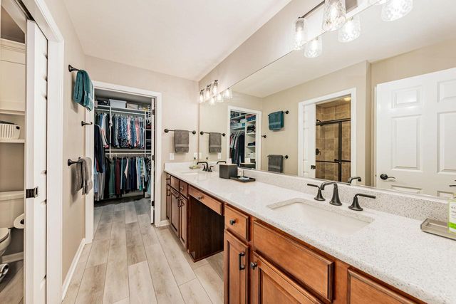 15370 Huff WAY, Brookfield, WI 53005