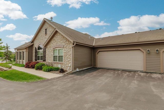 15370 Huff WAY, Brookfield, WI 53005