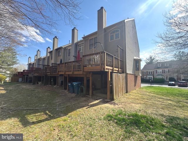 8732 STONE HILL PL, Springfield, VA 22153