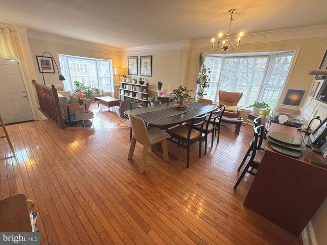 8732 STONE HILL PL, Springfield, VA 22153