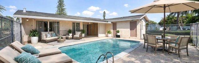 8980 NW 24th Place, Sunrise, FL 33322