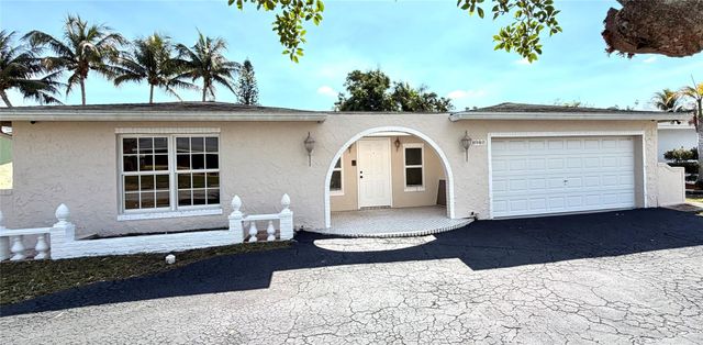8980 NW 24th Place, Sunrise, FL 33322