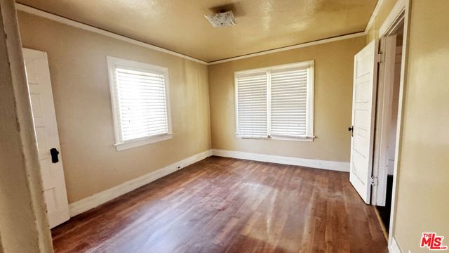 5717 4th Avenue, Los Angeles, CA 90043