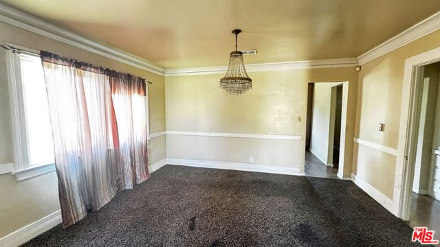 5717 4th Avenue, Los Angeles, CA 90043