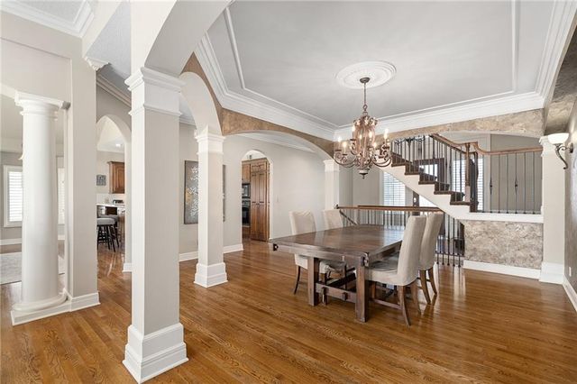 8920 Pine Street, Lenexa, KS 66220