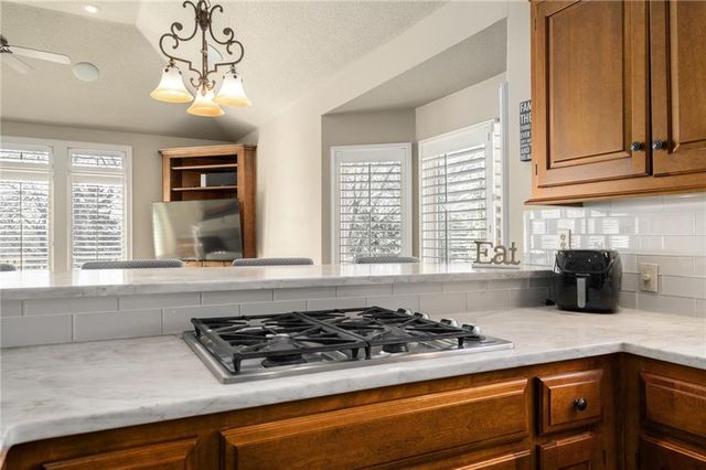 8920 Pine Street, Lenexa, KS 66220