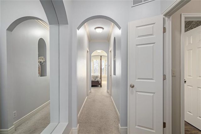 8920 Pine Street, Lenexa, KS 66220