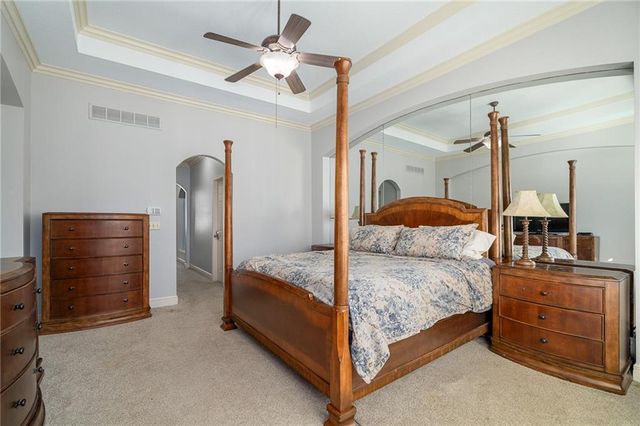 8920 Pine Street, Lenexa, KS 66220