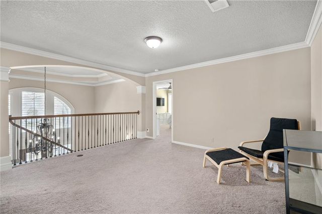 8920 Pine Street, Lenexa, KS 66220