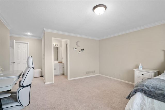 8920 Pine Street, Lenexa, KS 66220