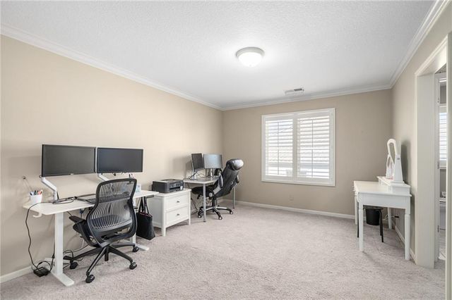 8920 Pine Street, Lenexa, KS 66220