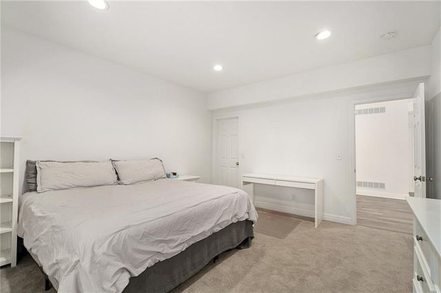 8920 Pine Street, Lenexa, KS 66220