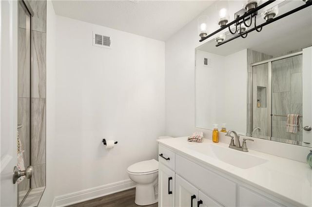 8920 Pine Street, Lenexa, KS 66220