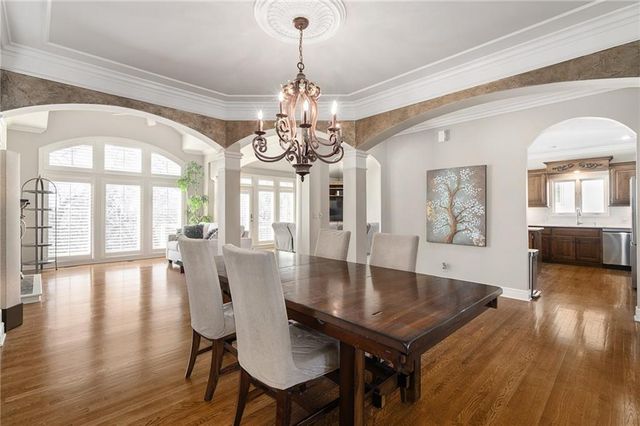 8920 Pine Street, Lenexa, KS 66220