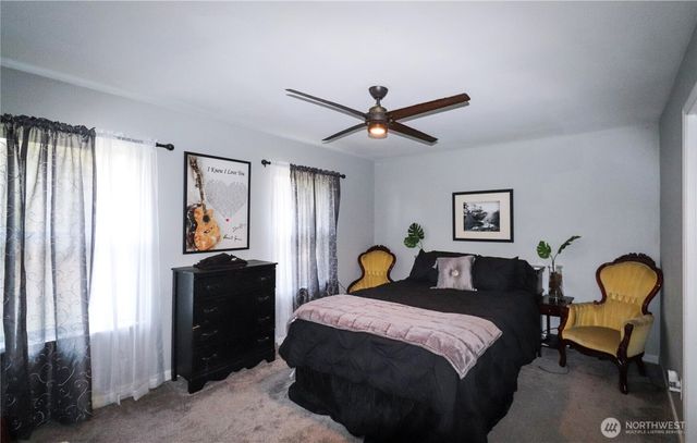 17211 Hound Dog Lane SW, Rochester, WA 98579