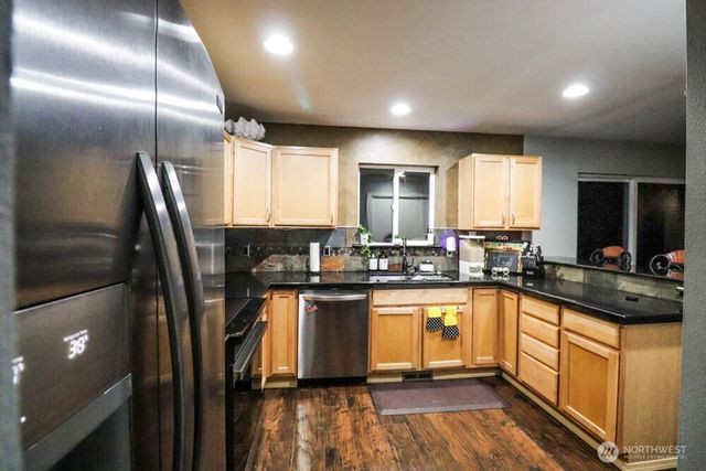 17211 Hound Dog Lane SW, Rochester, WA 98579