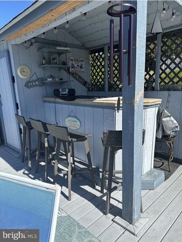 21 HEARTHSTONE DR, Reading, PA 19606