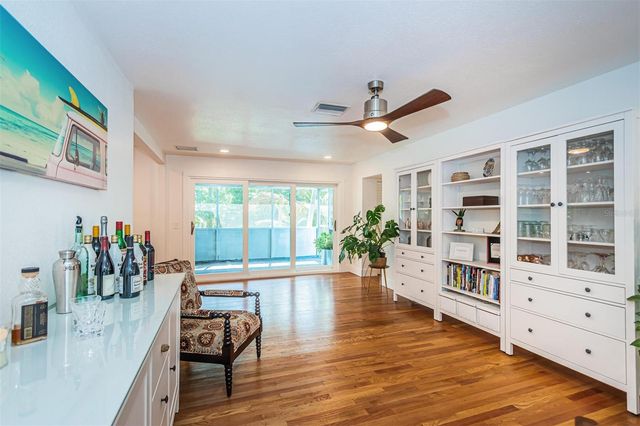 2657 44TH STREET S, Gulfport, FL 33711