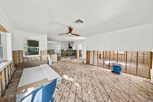 2657 44TH STREET S, Gulfport, FL 33711