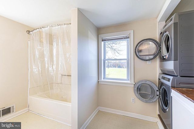 230 LANDING ST, Southampton, NJ 08088