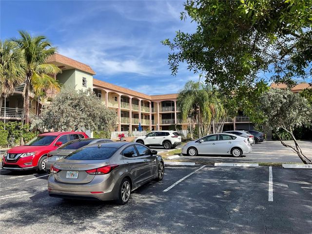 100 SE 6th Ave 203, Pompano Beach, FL 33060
