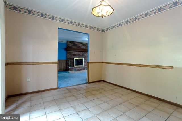 406 MILLER RD, Reading, PA 19608