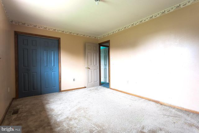 406 MILLER RD, Reading, PA 19608
