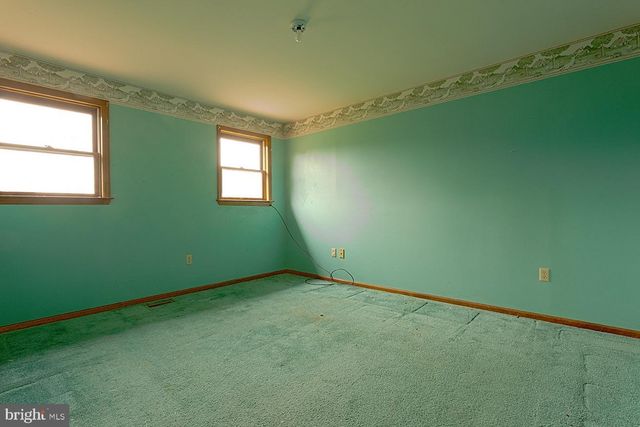 406 MILLER RD, Reading, PA 19608
