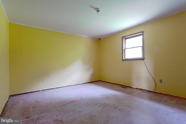 406 MILLER RD, Reading, PA 19608
