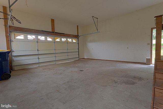 406 MILLER RD, Reading, PA 19608