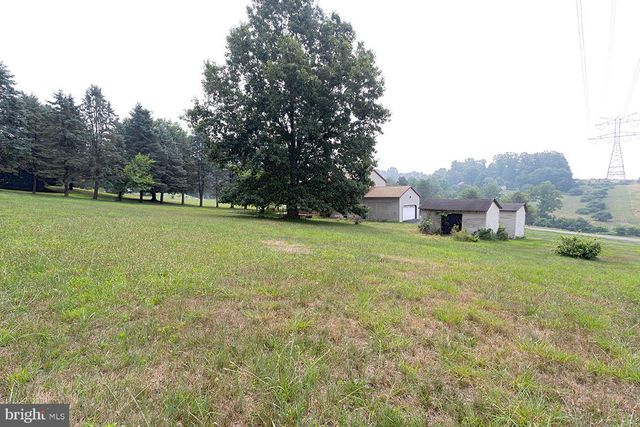 406 MILLER RD, Reading, PA 19608