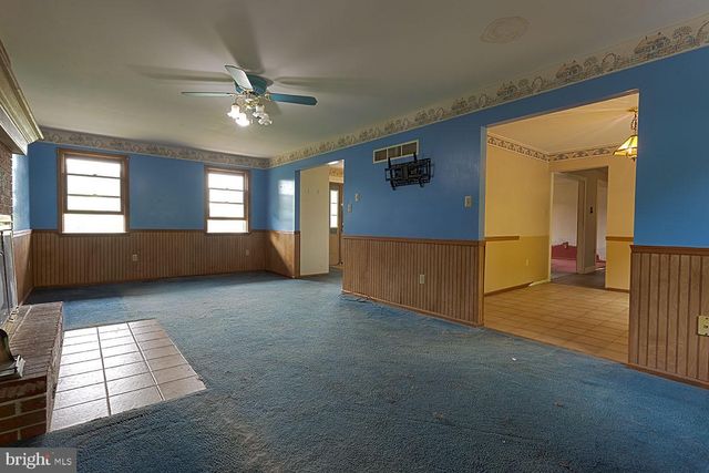 406 MILLER RD, Reading, PA 19608