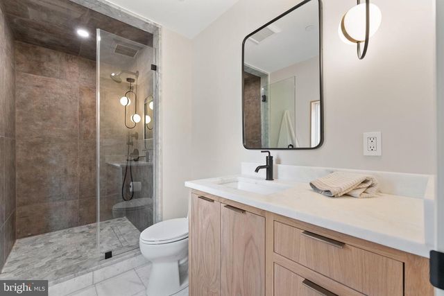 21 OVERBECK ALLEY NE, Washington, DC 20002