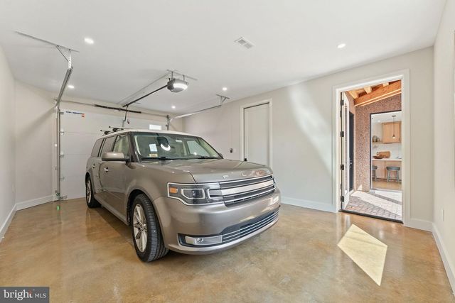 21 OVERBECK ALLEY NE, Washington, DC 20002