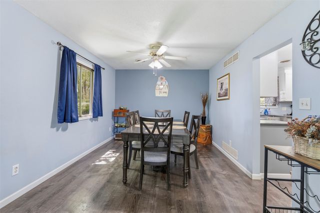 10016 Valdez Drive, Urbandale, IA 50322