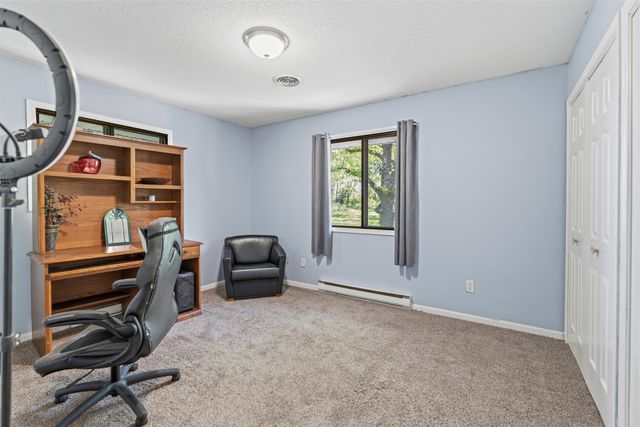 10016 Valdez Drive, Urbandale, IA 50322
