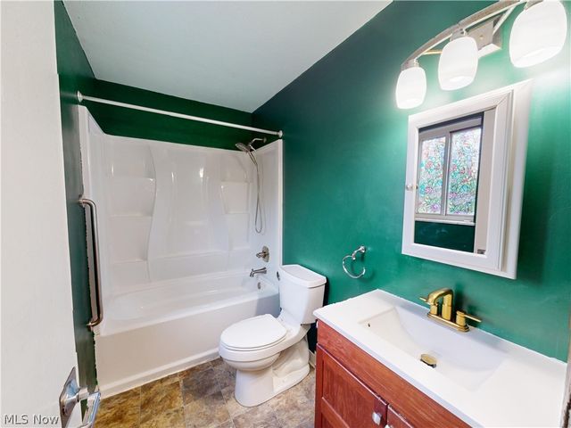 744 Arline Avenue, Eastlake, OH 44095