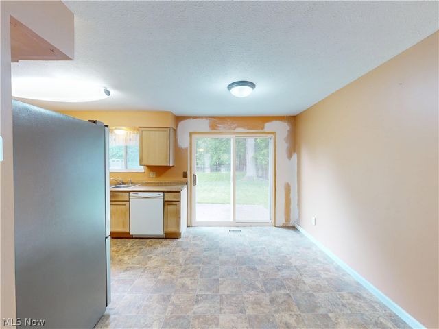 744 Arline Avenue, Eastlake, OH 44095