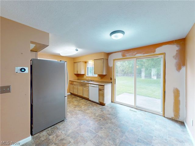 744 Arline Avenue, Eastlake, OH 44095
