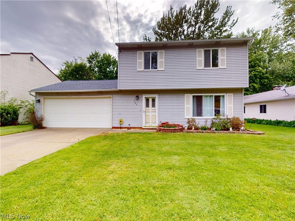 744 Arline Avenue, Eastlake, OH 44095