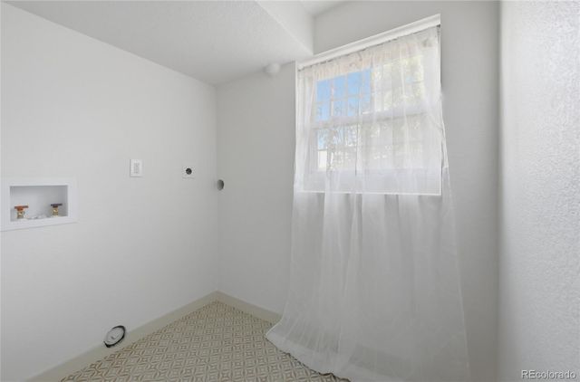 7464 W 73rd Place, Arvada, CO 80003