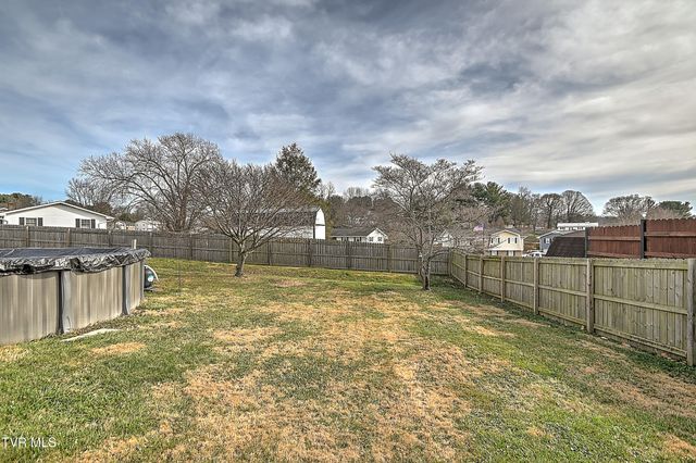 428 Timber Oak Drive, Bristol, VA 24201