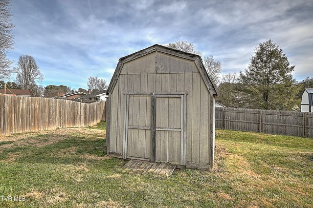 428 Timber Oak Drive, Bristol, VA 24201