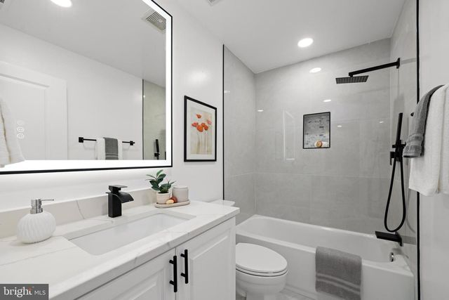 522 N ROYAL ST, Alexandria, VA 22314