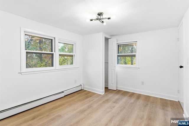 292 Macopin Road, Bloomingdale, NJ 07403