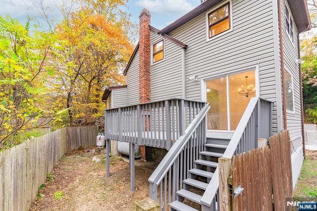 292 Macopin Road, Bloomingdale, NJ 07403