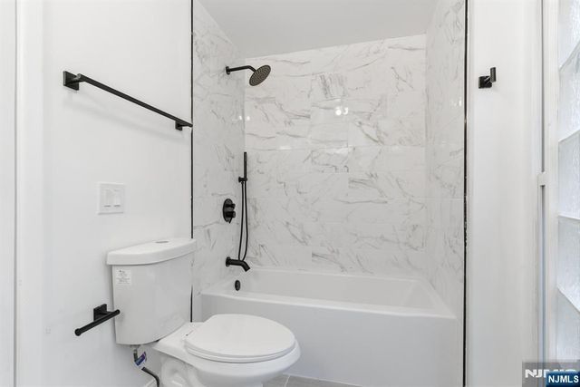 292 Macopin Road, Bloomingdale, NJ 07403